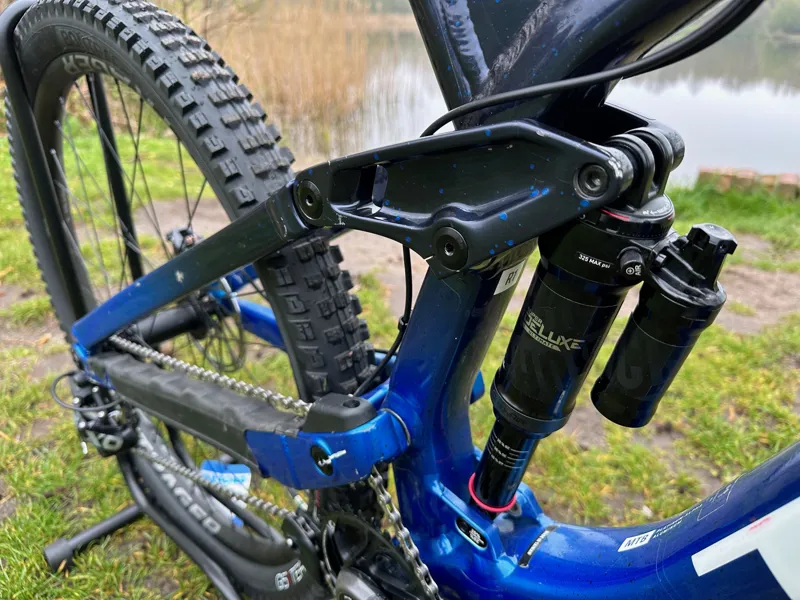 2ndHand Trek Session 9 X01 R1 Downhill Bike Deep Deep Dark Blue/Alpine Blue Fade-3